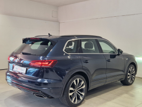 VW Touareg R-Style V6 TDI thumbnail