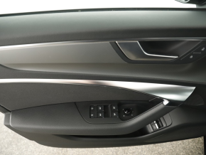 Audi A6 Avant Sport 50 TFSI e quattro thumbnail
