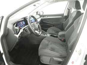 VW Noul Golf Variant Life 2.0 TDI DSG thumbnail