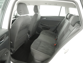VW Noul Golf Variant Life 2.0 TDI DSG thumbnail