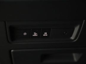 VW Touareg R-Line TDI 4MOTION thumbnail