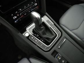 VW Arteon SB Elegance thumbnail
