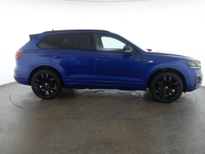 VW Touareg R-Style V6 TDI thumbnail