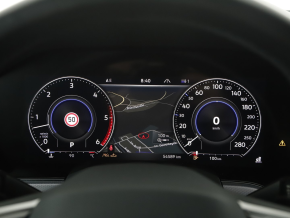 VW Touareg R-Style V6 TDI thumbnail