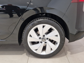 VW Golf Life 1.5 TSI DSG PHEV TD thumbnail