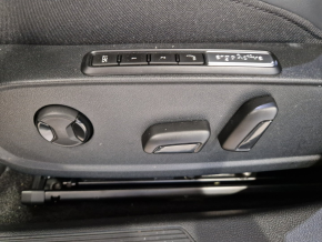 VW Noul Golf Adv. 1.5 eTSI DSG ACT m.hyb TD thumbnail