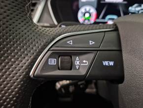 Audi Q5 40 TDI quattro S line thumbnail