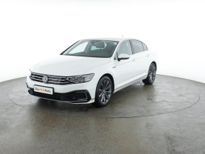 VW Noul Passat GTE 1.4 TSI 218 CP PHEV thumbnail