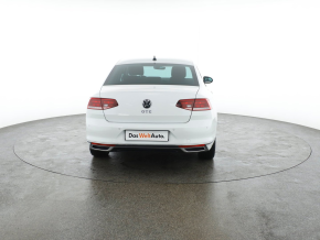 VW Noul Passat GTE 1.4 TSI 218 CP PHEV thumbnail