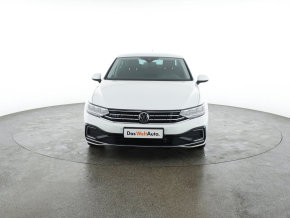 VW Noul Passat GTE 1.4 TSI 218 CP PHEV thumbnail