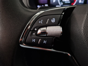 Škoda KAROQ AMBITION 1.5 TSI DSG thumbnail