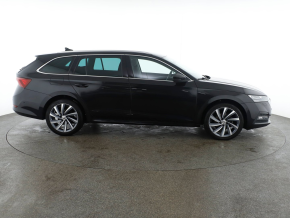 Škoda OCTAVIA Combi Premium TDI DSG thumbnail