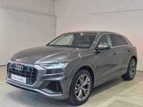 Audi Q8 55 TFSI quattro thumbnail