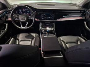 Audi Q8 55 TFSI quattro thumbnail