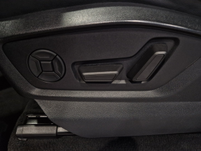 Audi Q8 55 TFSI quattro thumbnail