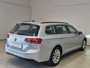 VW Noul Passat Var.Comfortline 2.0 TDI DSG thumbnail