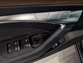 Audi A6 Design 50 TFSI e quattro thumbnail