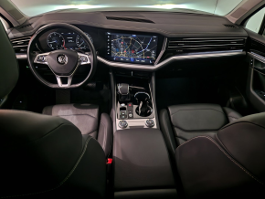 VW Touareg Atmosphere V6 TDI thumbnail