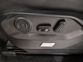 VW Touareg Atmosphere V6 TDI thumbnail