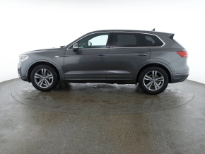 VW Touareg R-Line TDI 4MOTION thumbnail