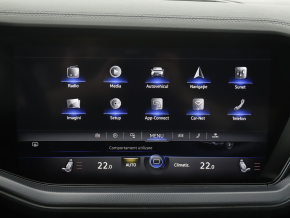 VW Touareg R-Line TDI 4MOTION thumbnail