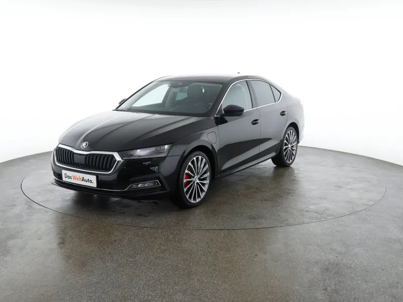 Škoda OCTAVIA Premium iV DSG