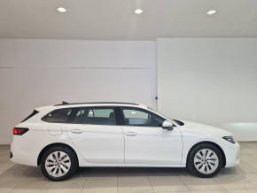 VW Noul Passat Base1.5 TSI PHEV thumbnail