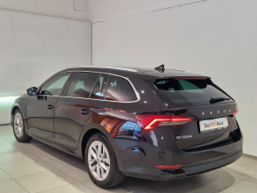 Škoda OCTAVIA Combi Premium TDI DSG thumbnail