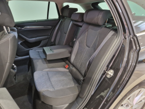 Škoda OCTAVIA Combi Premium TDI DSG thumbnail