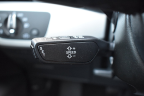 Audi A4 Limousine 35 TFSI thumbnail