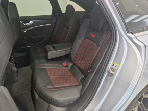 Audi RS6 Avant performance quattro thumbnail