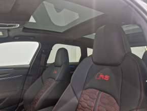 Audi RS6 Avant performance quattro thumbnail