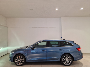 Škoda OCTAVIA Combi Style iV DSG thumbnail