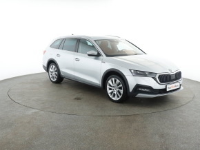 Škoda OCTAVIA Combi 4x4 SCOUT TDI DSG thumbnail