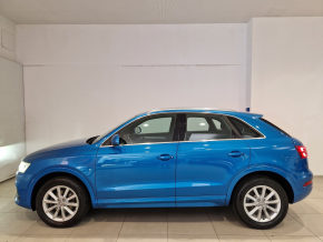 Audi Q3 Sport 2.0 TDI quattro thumbnail