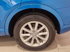 Audi Q3 Sport 2.0 TDI quattro thumbnail