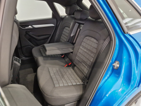 Audi Q3 Sport 2.0 TDI quattro thumbnail