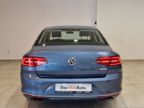 VW Passat Highline 1.8 TSI thumbnail