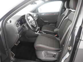 VW T-Roc Sport 2.0 TDI 4Mot DSG thumbnail