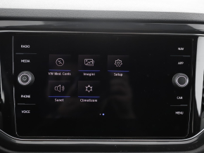 VW T-Roc Sport 2.0 TDI 4Mot DSG thumbnail