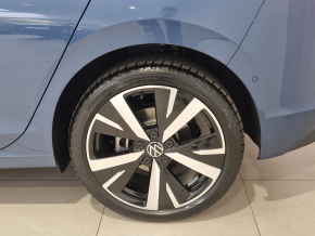 VW Golf Life 1.5 TSI DSG PHEV TD thumbnail
