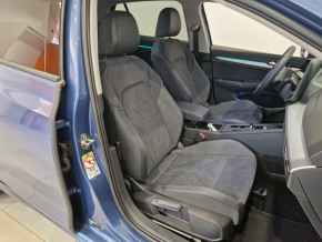 VW Golf Life 1.5 TSI DSG PHEV TD thumbnail