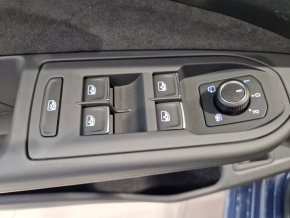 VW Golf Life 1.5 TSI DSG PHEV TD thumbnail