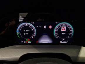 VW Golf Life 1.5 TSI DSG PHEV TD thumbnail