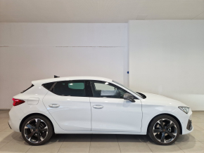 CUPRA Leon 1.5 eTSI DSG7 thumbnail