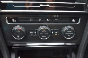 VW Golf Trendline 1.6 TDI thumbnail