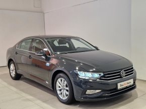 VW Noul Passat Comfortline 2.0 TDI DSG thumbnail