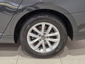 VW Noul Passat Comfortline 2.0 TDI DSG thumbnail