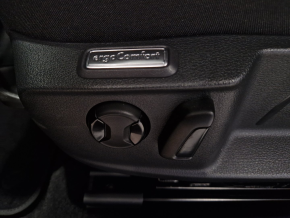 VW Noul Passat Comfortline 2.0 TDI DSG thumbnail