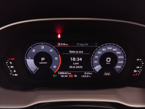 Audi Q3 Sportback 40 TDI quattro thumbnail